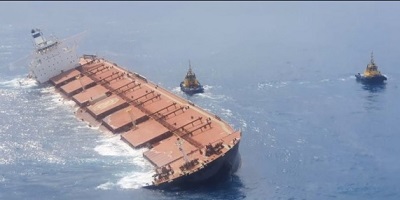 Bulk carrier sinking with iron ore cargo aboard
