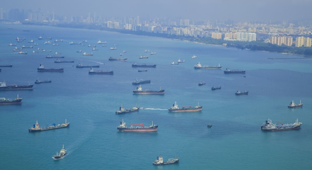 Singapore strait traffic